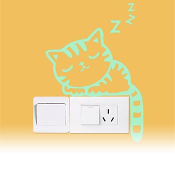 Obrázek z Svítící nálepky nad vypínač - kočička 