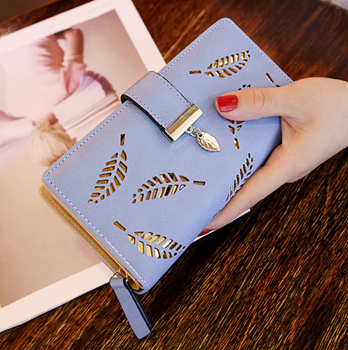 Obrázek Dámská peněženka s peříčkem - modrá
