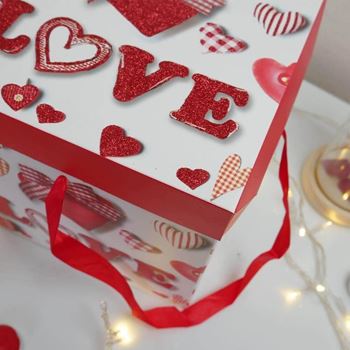 Obrázek z Dárková krabička 22 cm - valentýnská srdce 