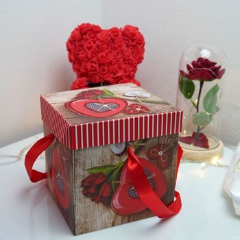 Obrázek z Dárková krabička 15 cm -  srdce s růží 