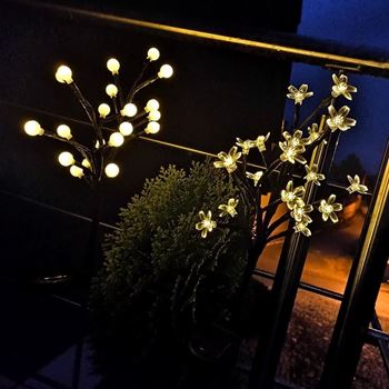 Obrázek z Solární zápich strom - kuličky 