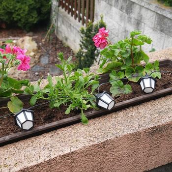 Obrázek z Solární LED řetěz - lucerny 