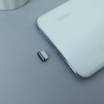 Obrázek Protiprachová krytka pro USB-C port