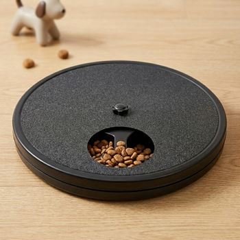 Obrázek z Škrabadlo pro psy s otvorem na pamlsky 