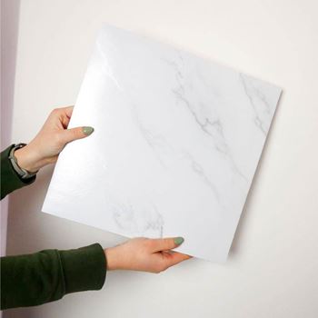 Obrázek z PVC samolepicí podlahové čtverce 30x30 cm - bílý mramor 