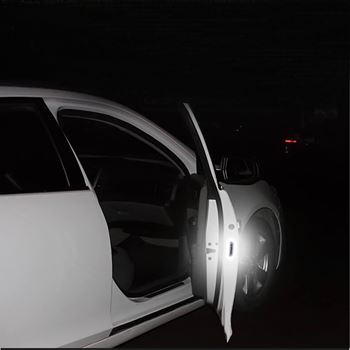 Obrázek Reflexní samolepky na auto 4 ks - bílé